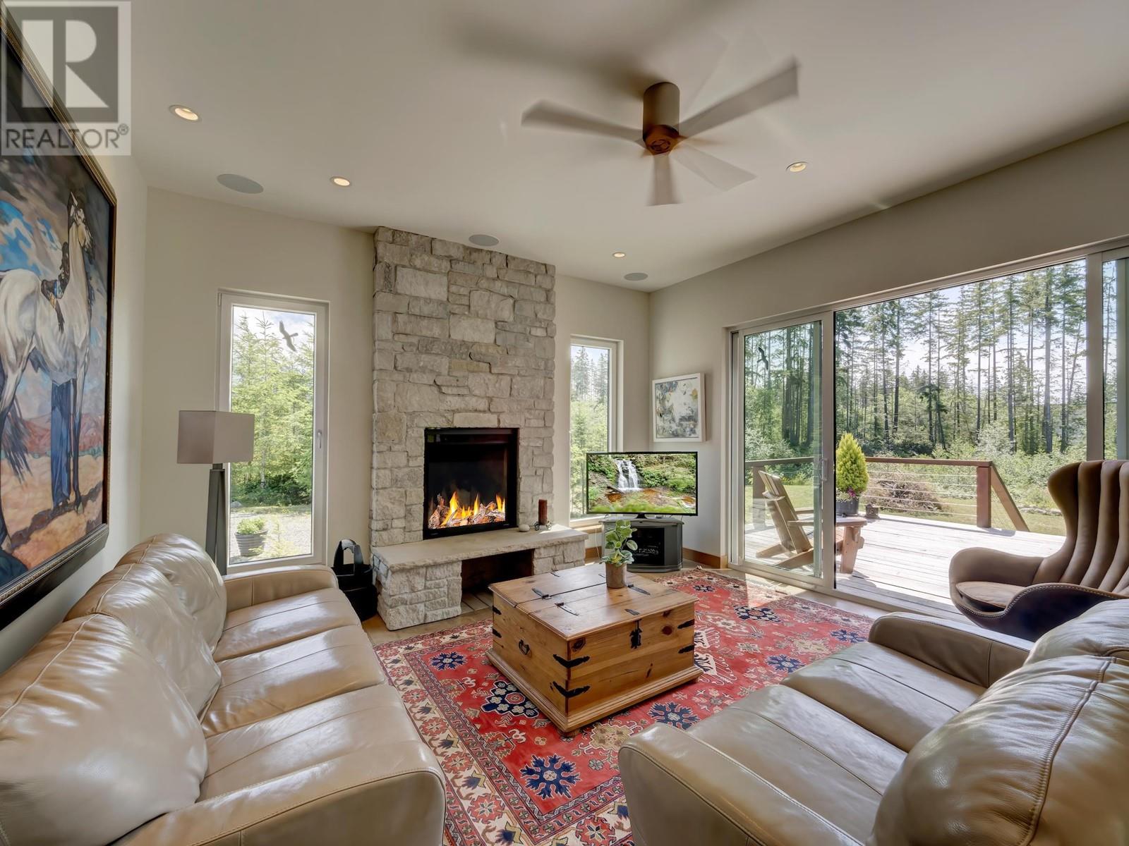 3163 CRYSTAL ROAD, Roberts Creek