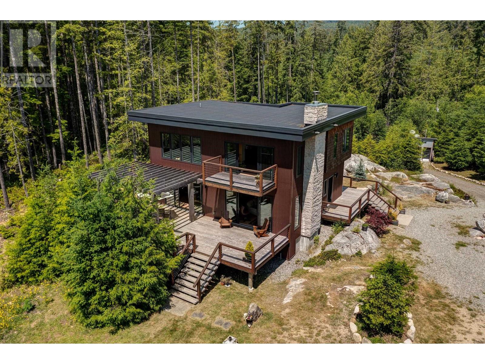 3163 CRYSTAL ROAD, Roberts Creek