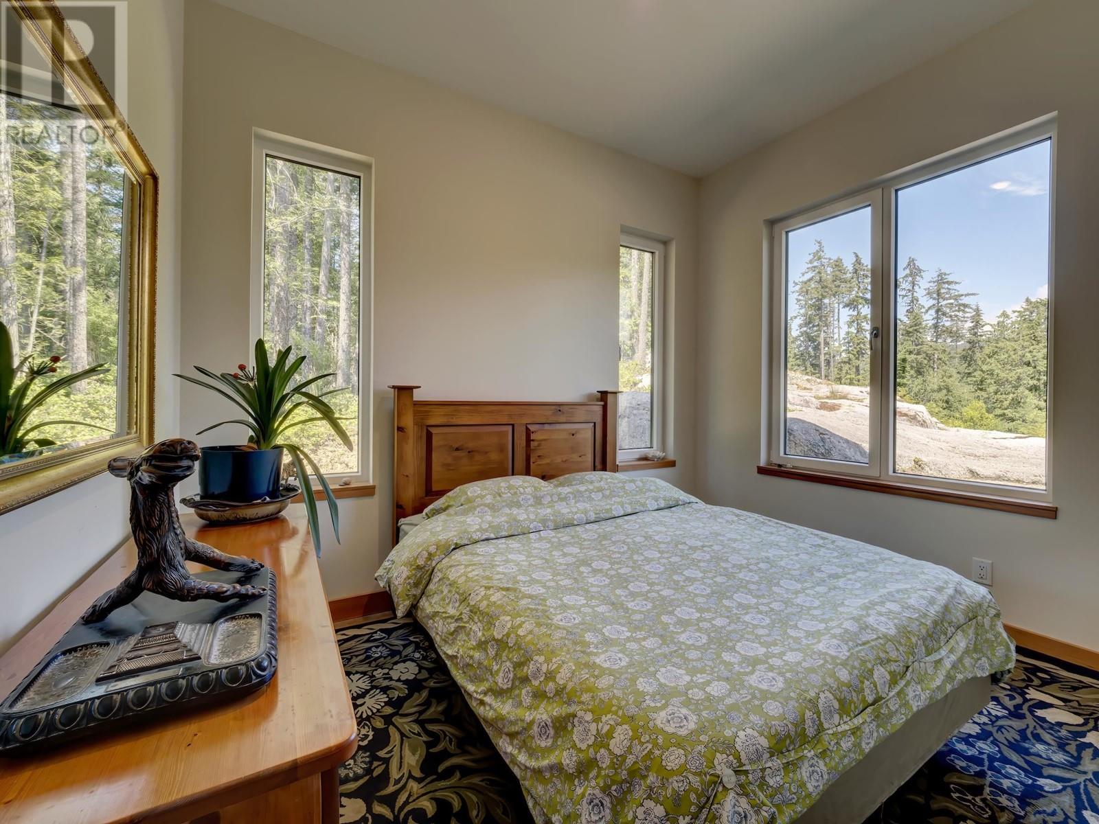 3163 CRYSTAL ROAD, Roberts Creek