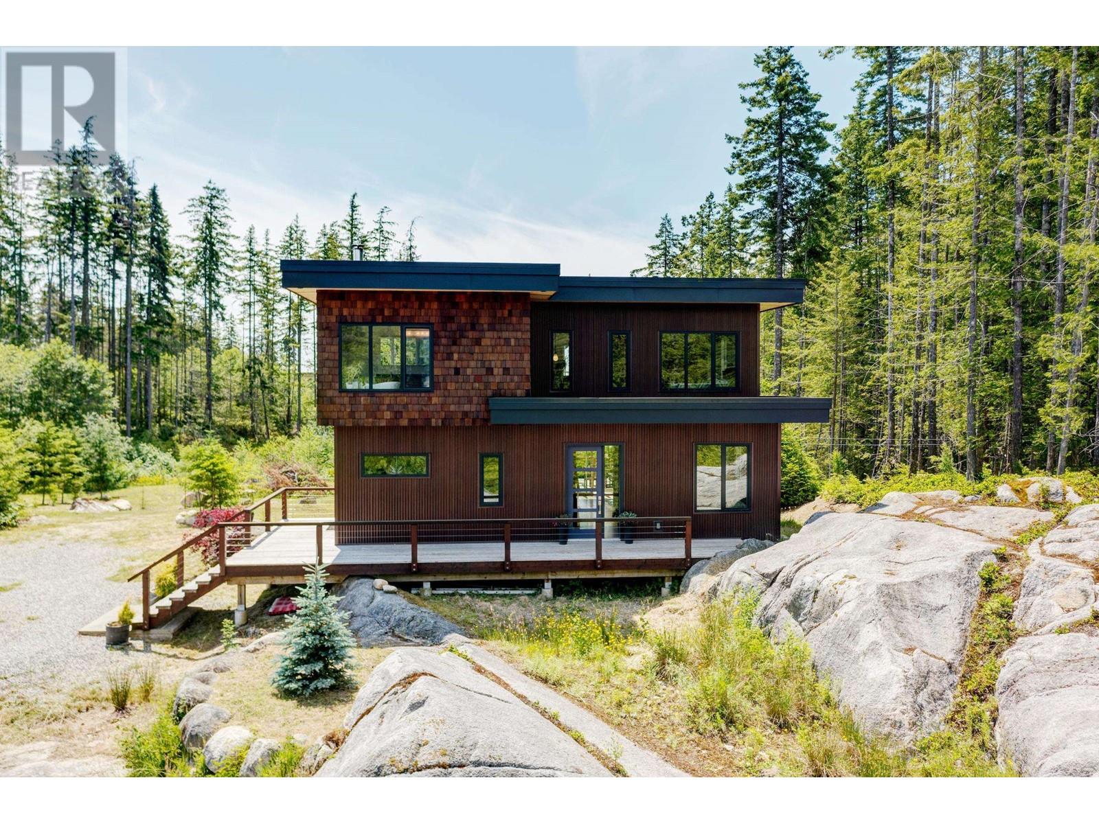 3163 CRYSTAL ROAD, Roberts Creek