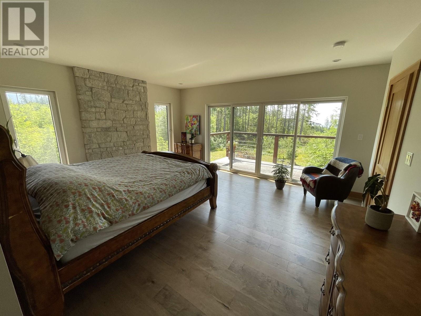 3163 CRYSTAL ROAD, Roberts Creek