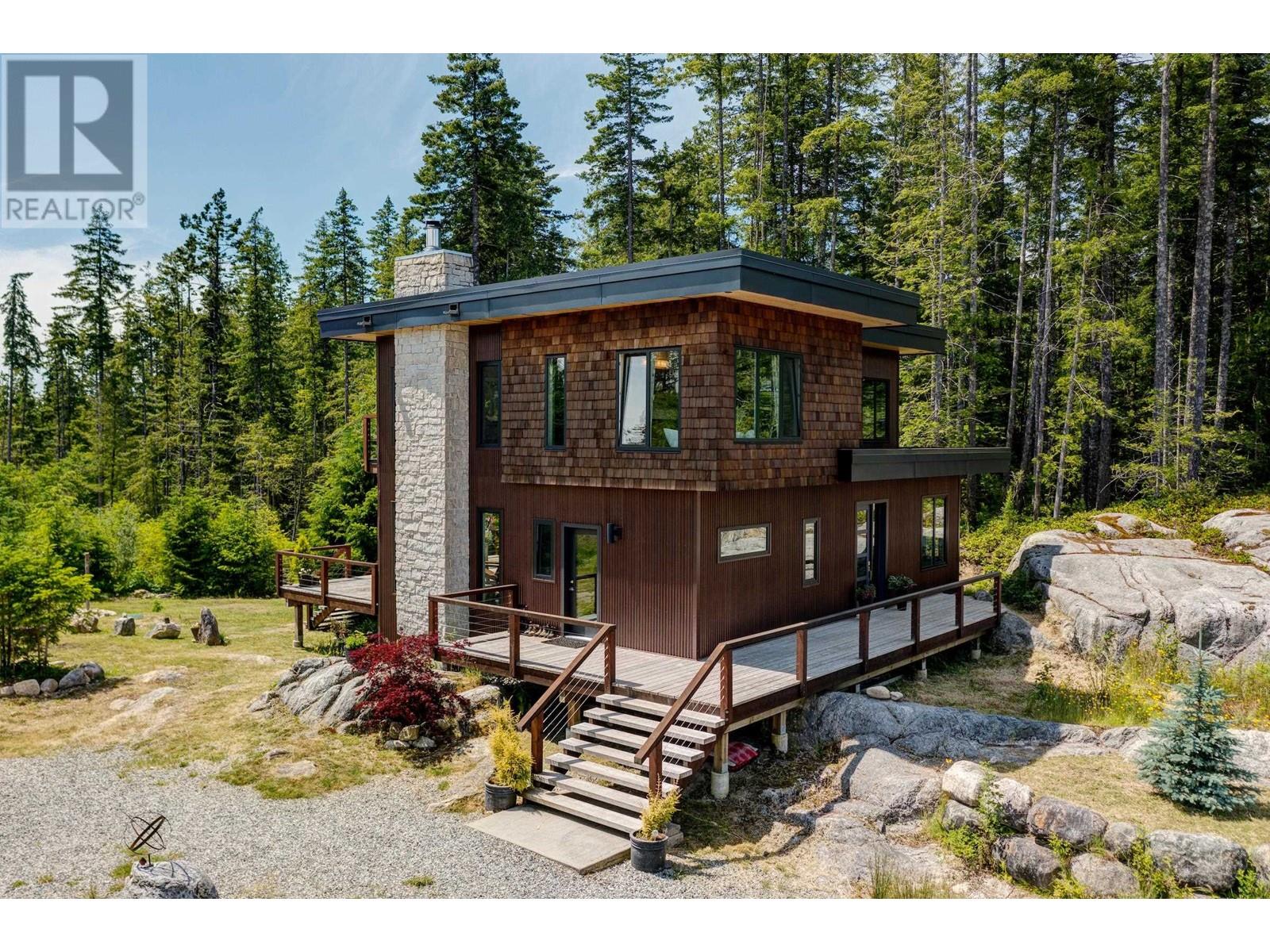 3163 CRYSTAL ROAD, Roberts Creek