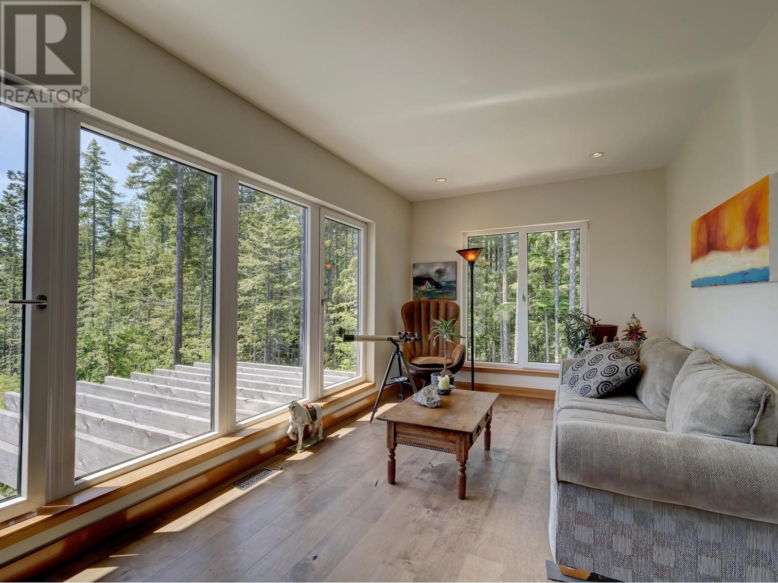 3163 CRYSTAL ROAD, Roberts Creek