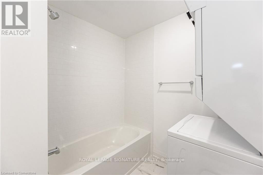 Photo 13 of 777 Beach Boulevard, Hamilton ON