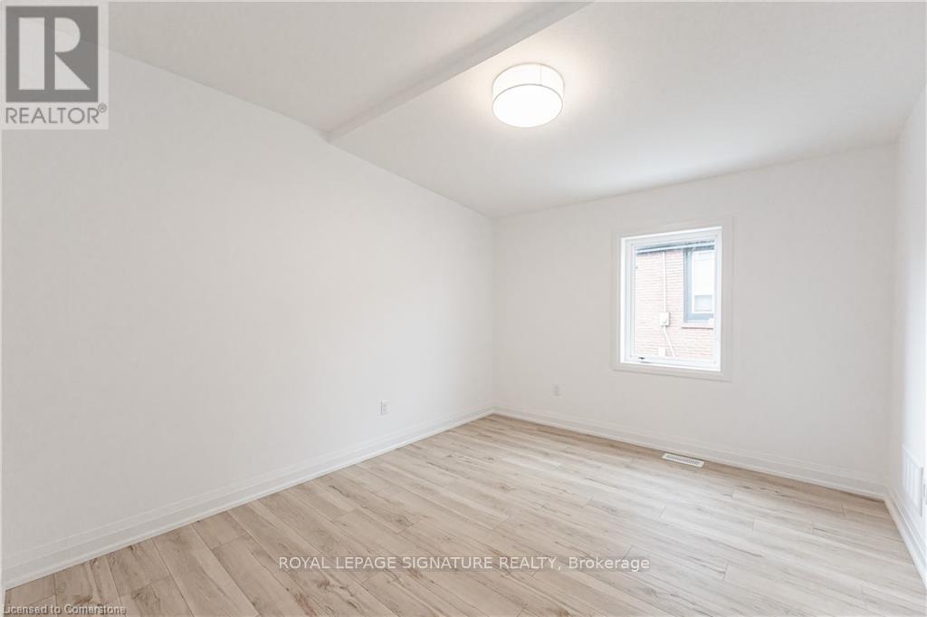 Photo 10 of 777 Beach Boulevard, Hamilton ON