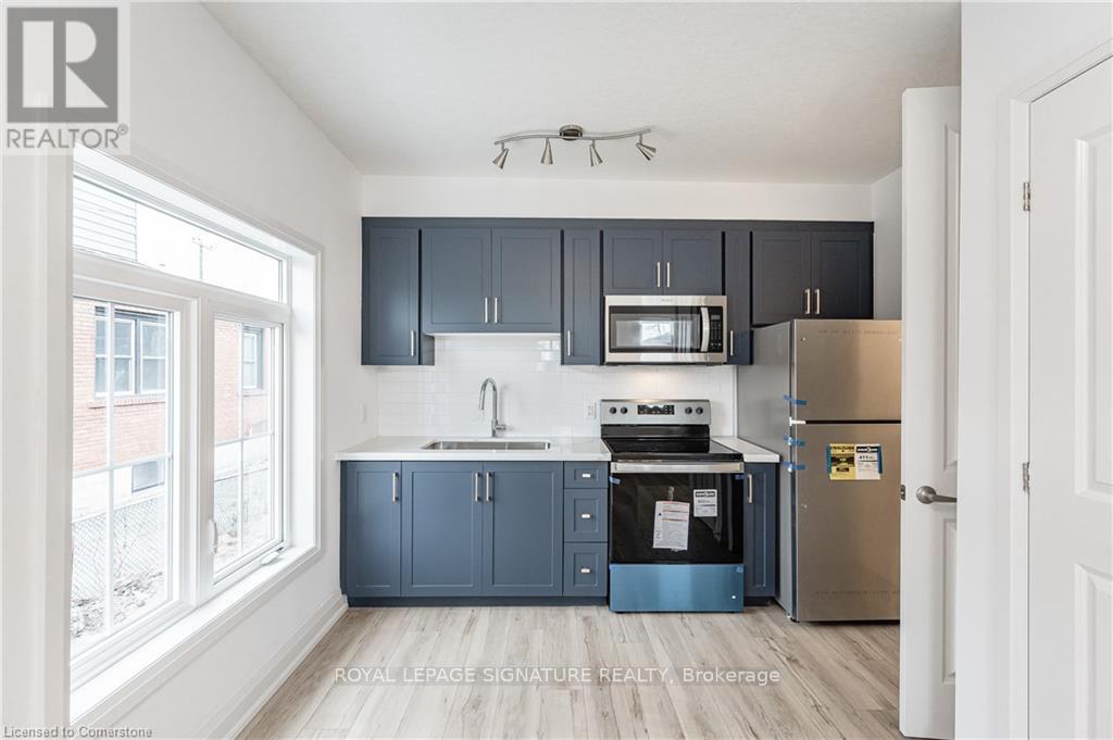 Photo 20 of 777 Beach Boulevard, Hamilton ON