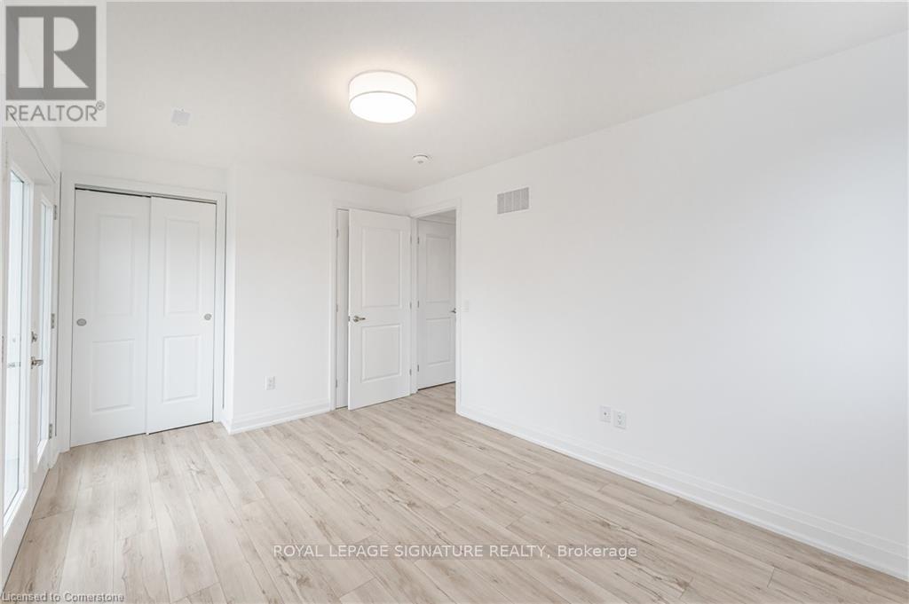 Photo 6 of 777 Beach Boulevard, Hamilton ON