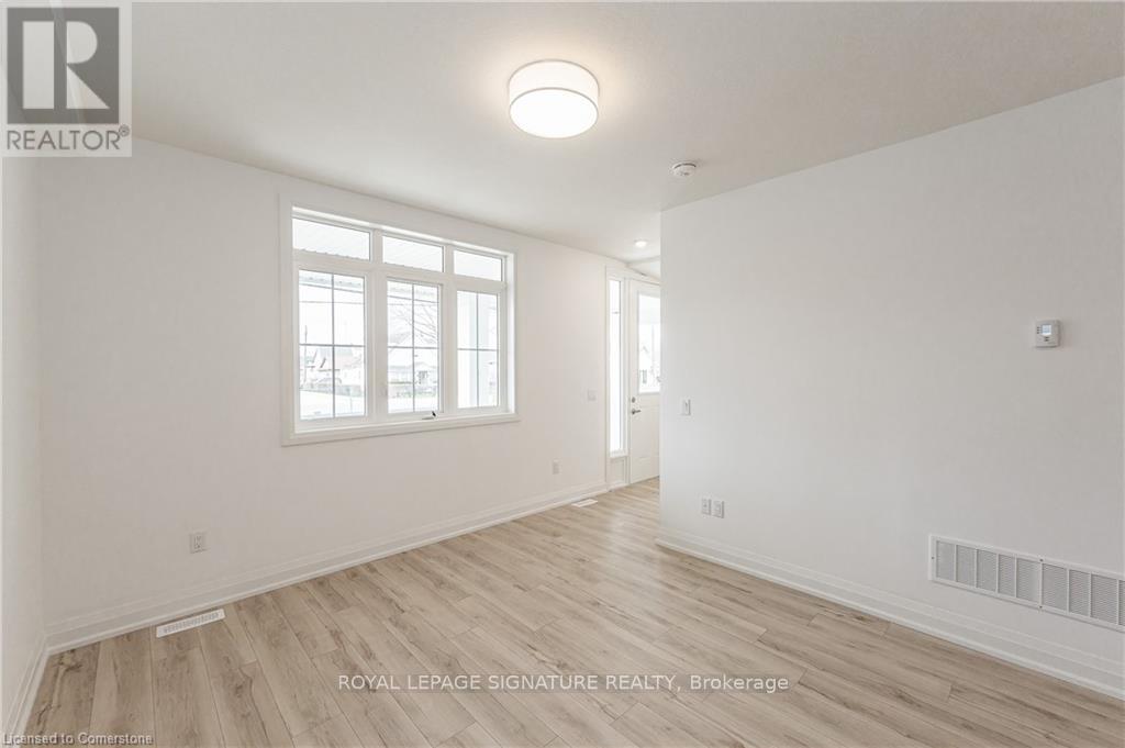 Photo 35 of 777 Beach Boulevard, Hamilton ON