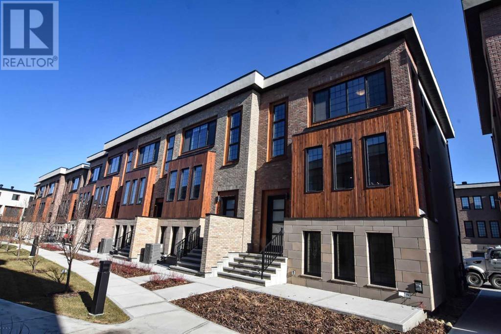 Single Family House for Sale in   Greenbriar Place NW Greenwood/Greenbriar Calgary 
