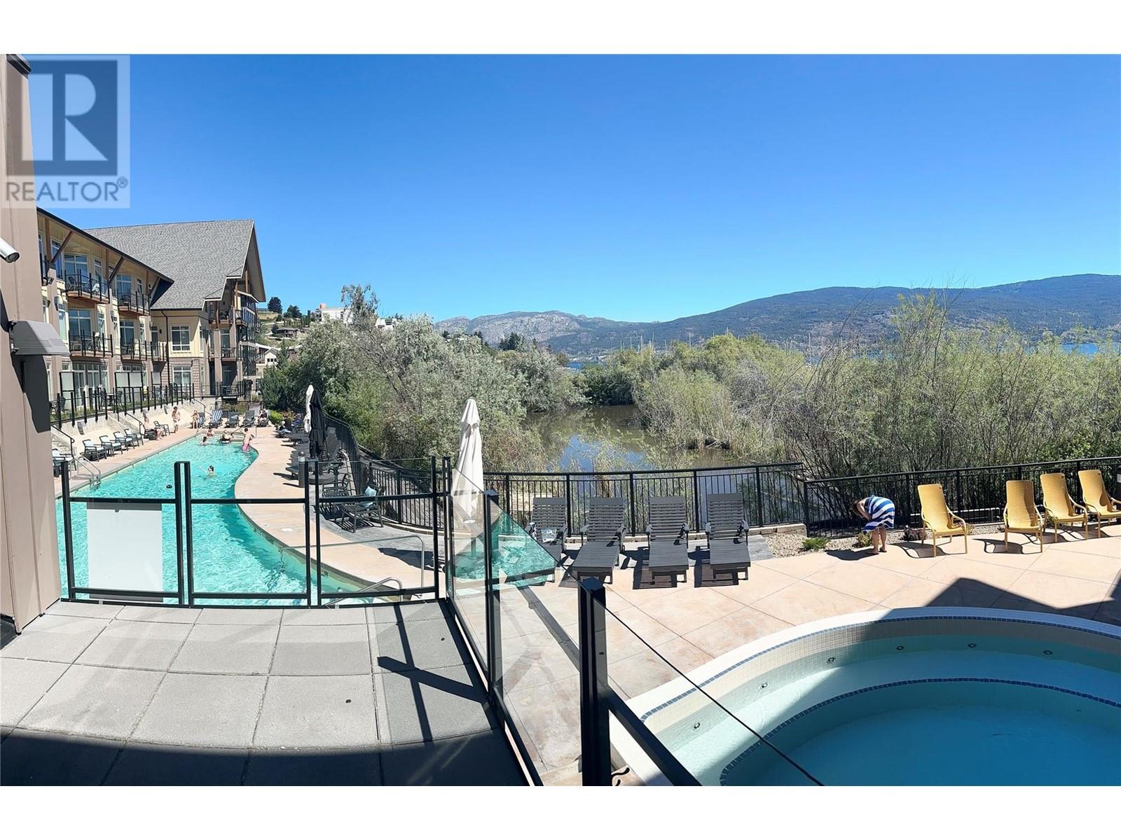 231 13011 Lakeshore Drive, Summerland