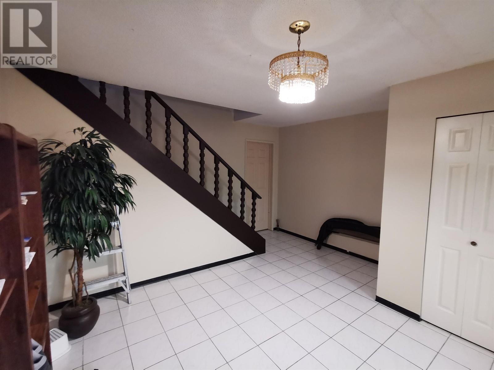 Photo 3 of 5280 Cranbrook Avenue, Richmond BC