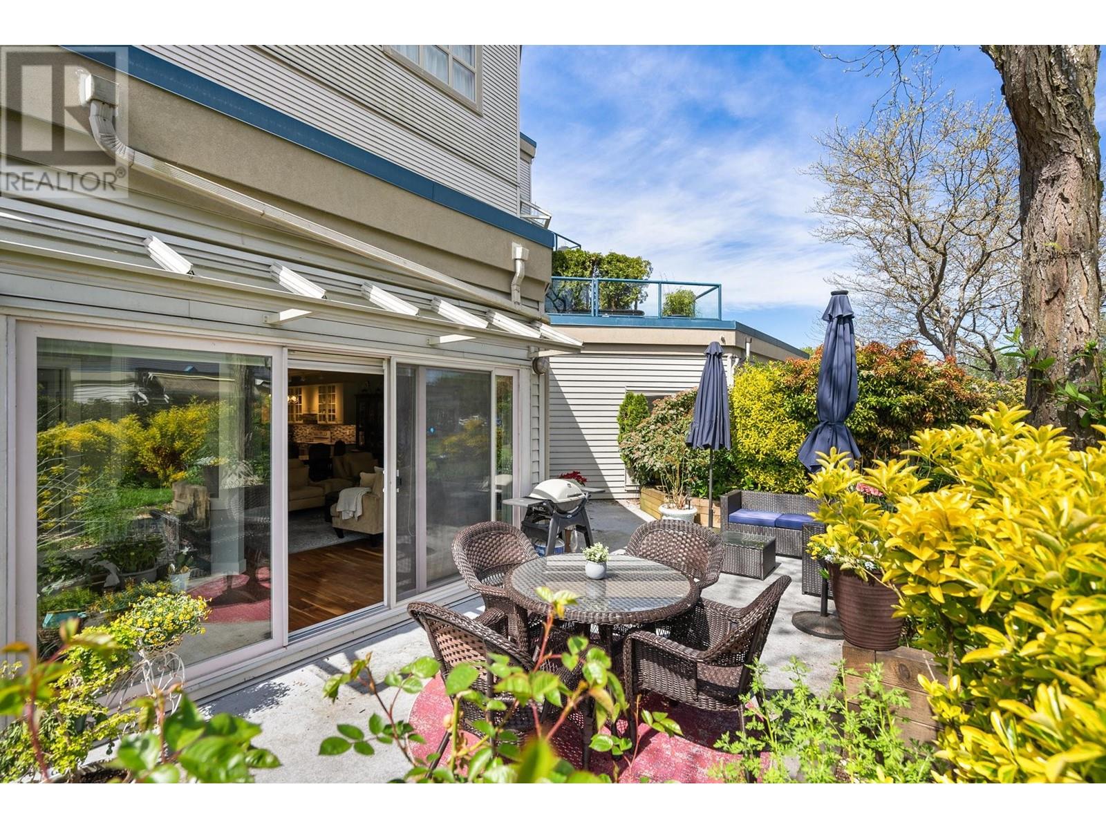 #103-4743 RIVER Road West, Delta