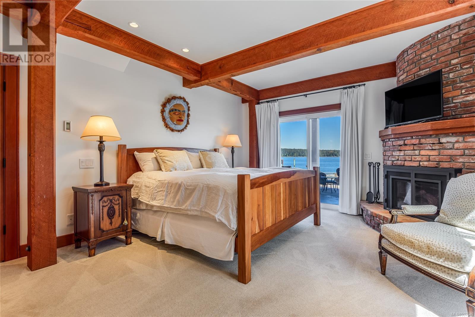3817 McDougall Way, Campbell River
