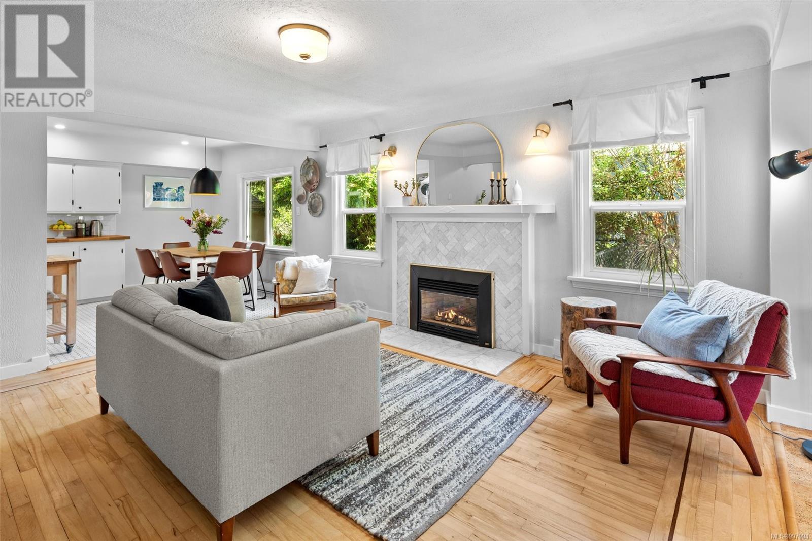  710 Cowper Street, Saanich