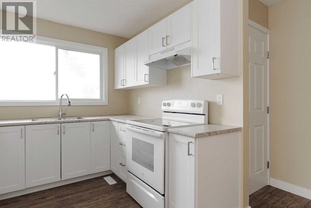 9907 GORDON Avenue, Fort McMurray, Alberta