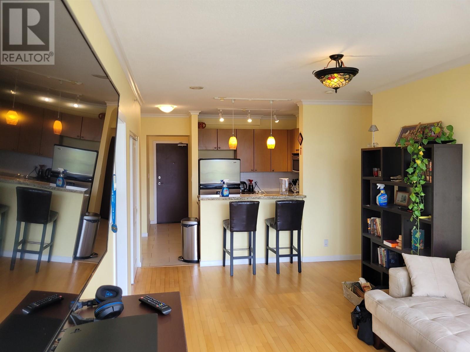Photo 5 of 1101 11 E Royal Avenue, New Westminster BC