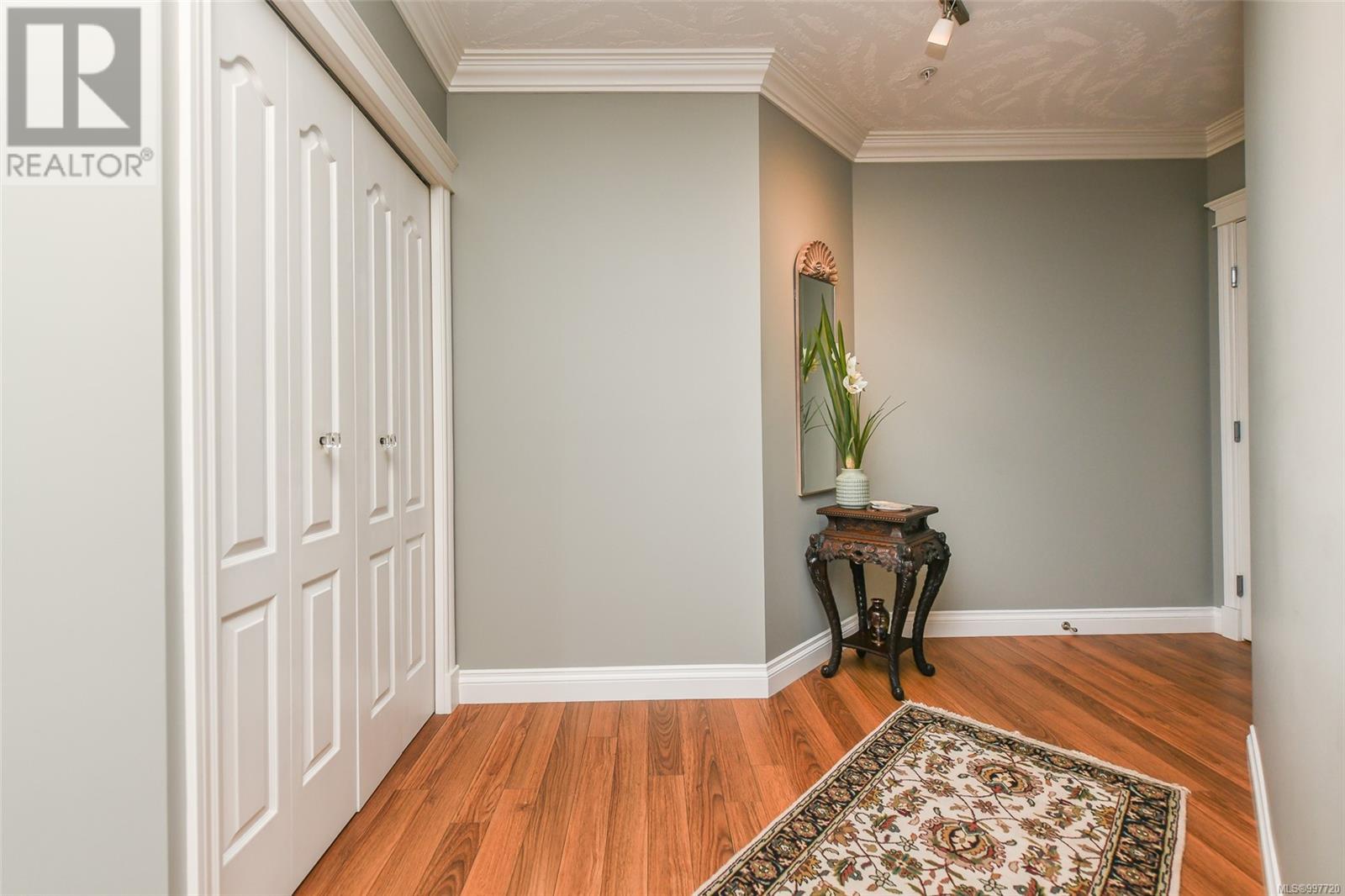 #625 3666 ROYAL VISTA WAY - Image 10