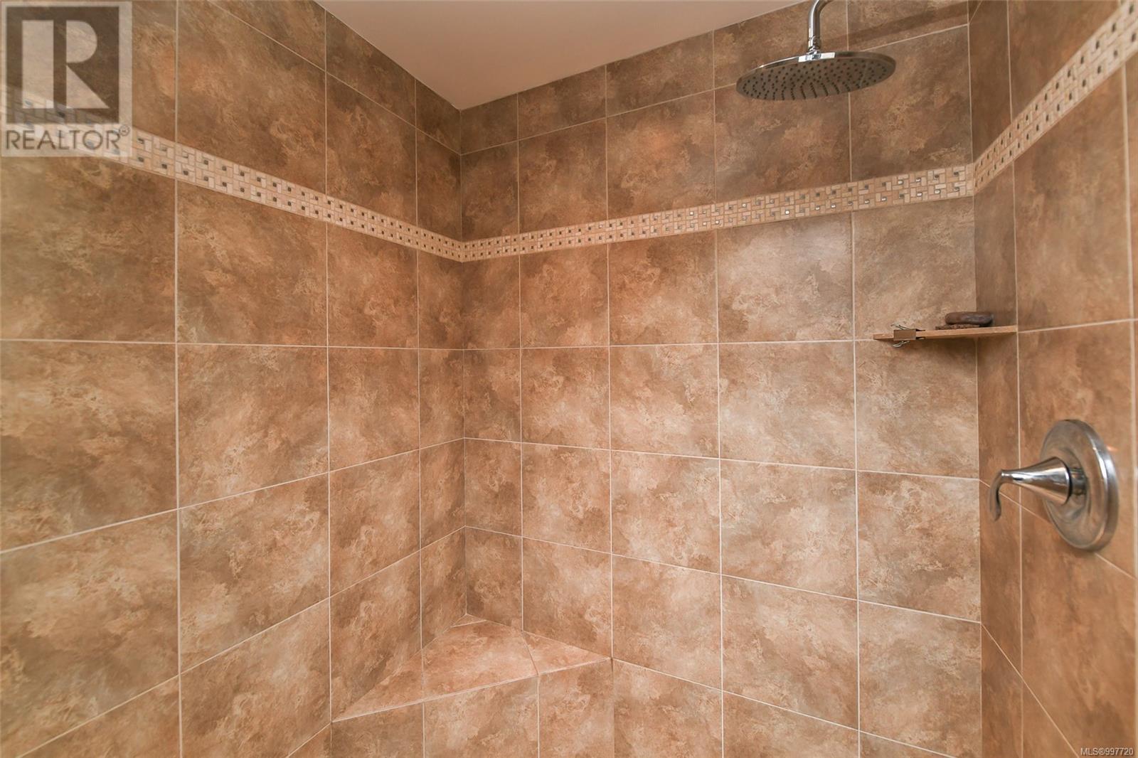 #625 3666 ROYAL VISTA WAY - Image 24
