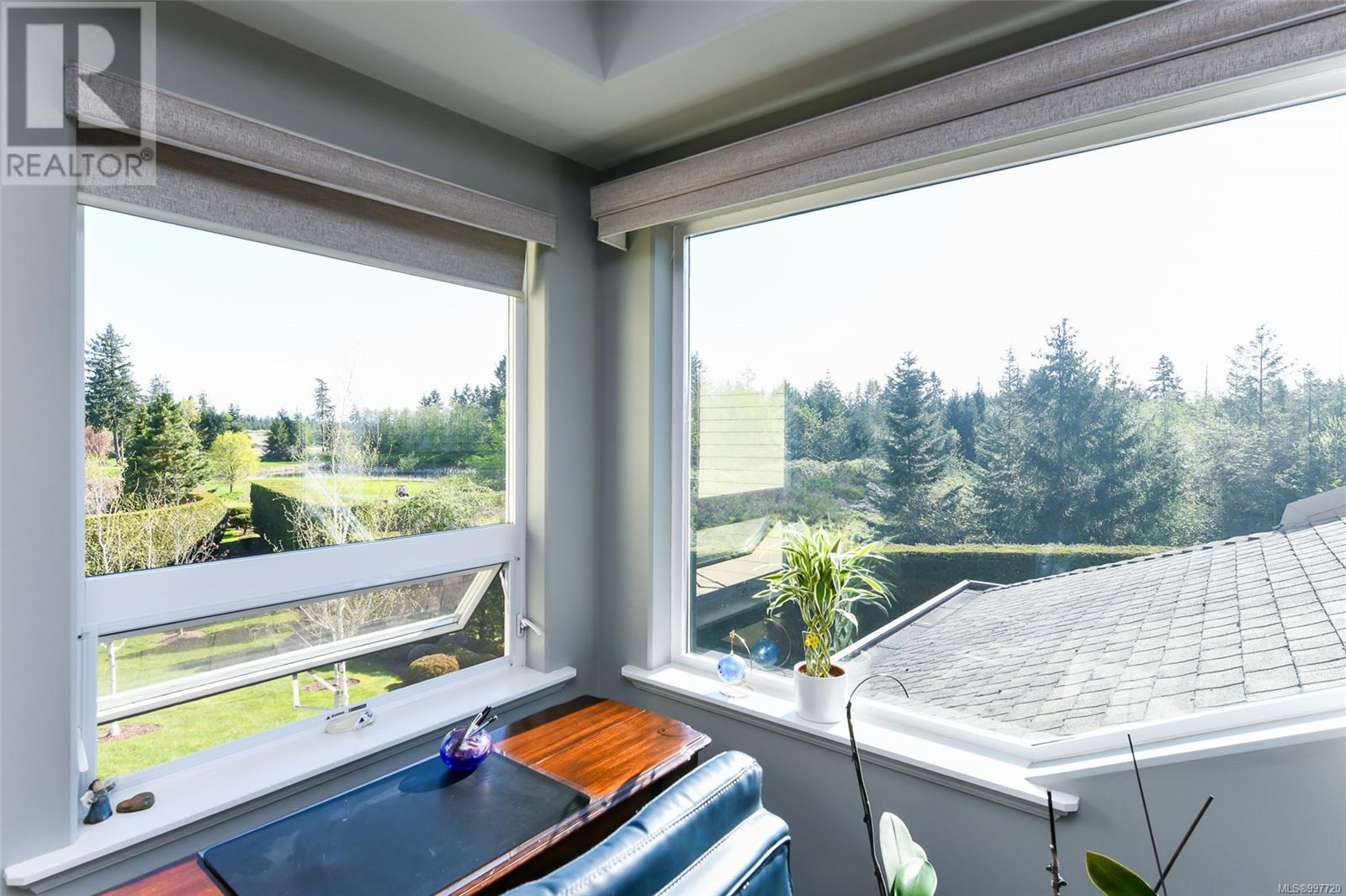 #625 3666 ROYAL VISTA WAY - Image 20