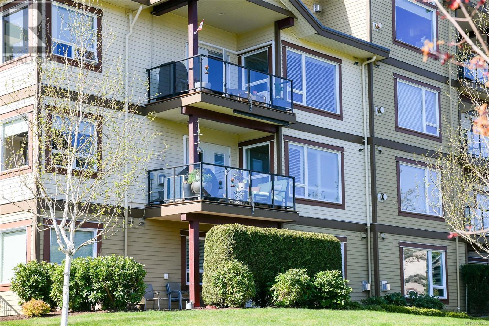 #625 3666 ROYAL VISTA WAY - Image 29