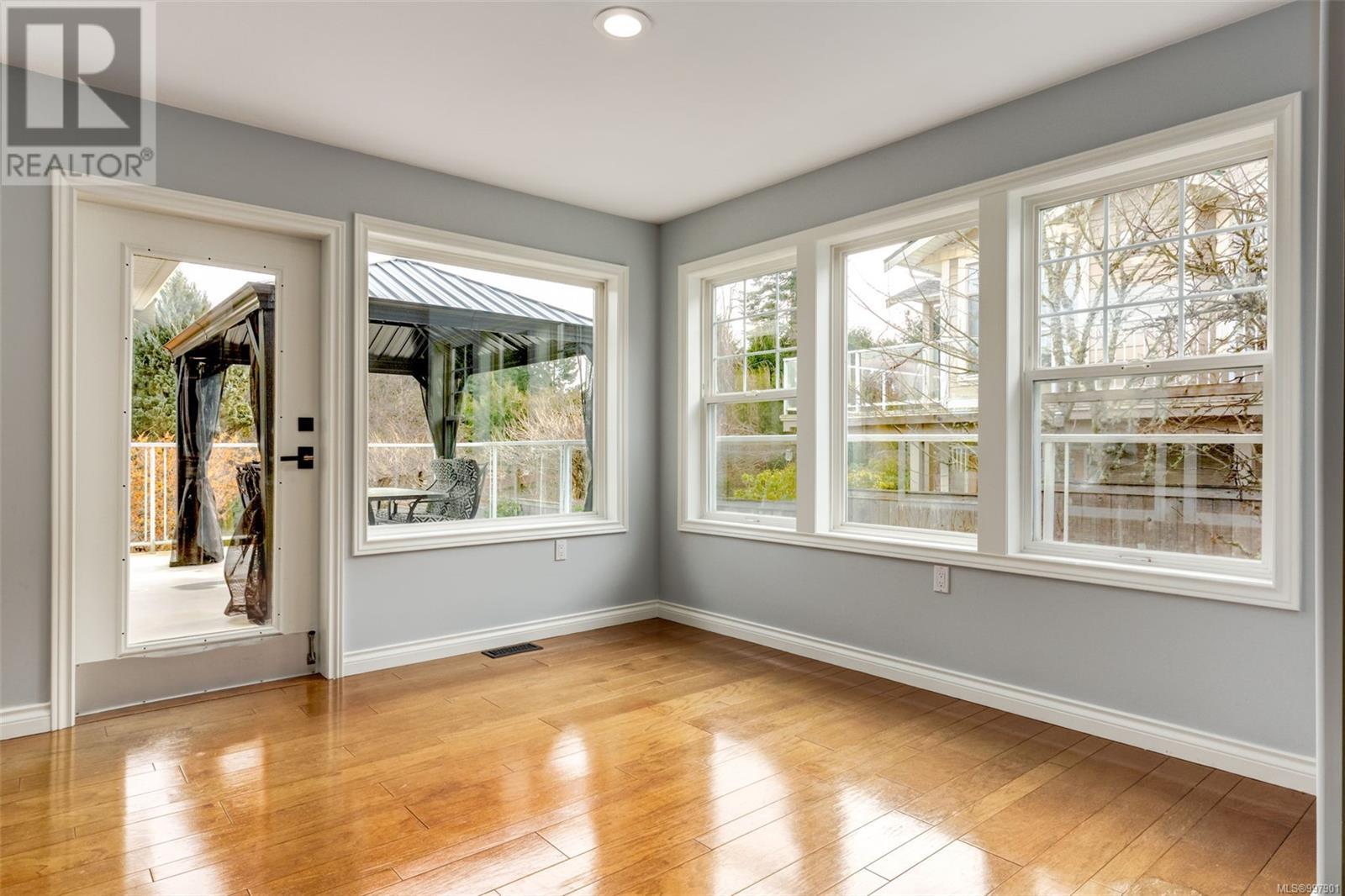 2453 Liggett Rd, Mill Bay