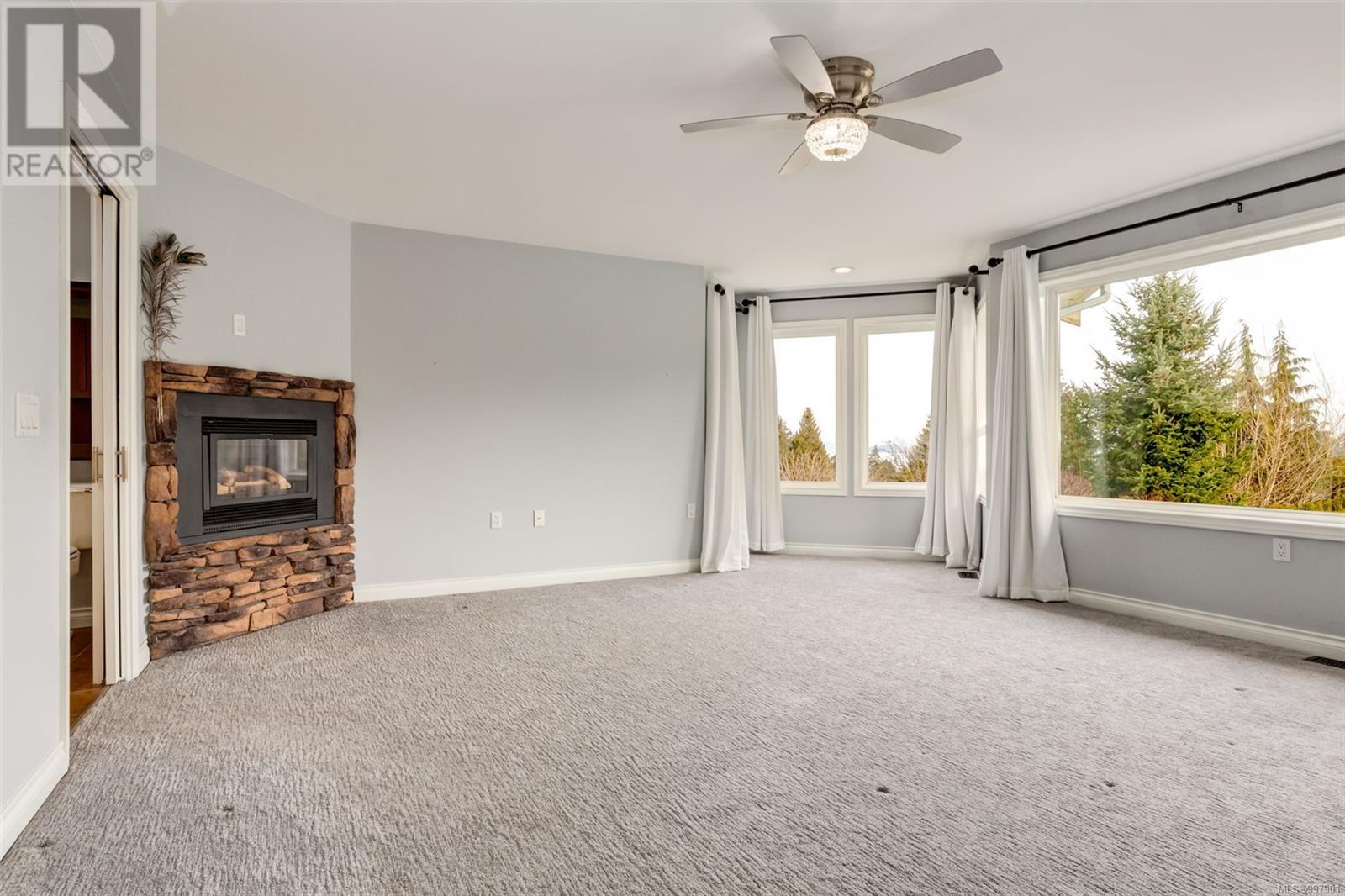 2453 Liggett Rd, Mill Bay