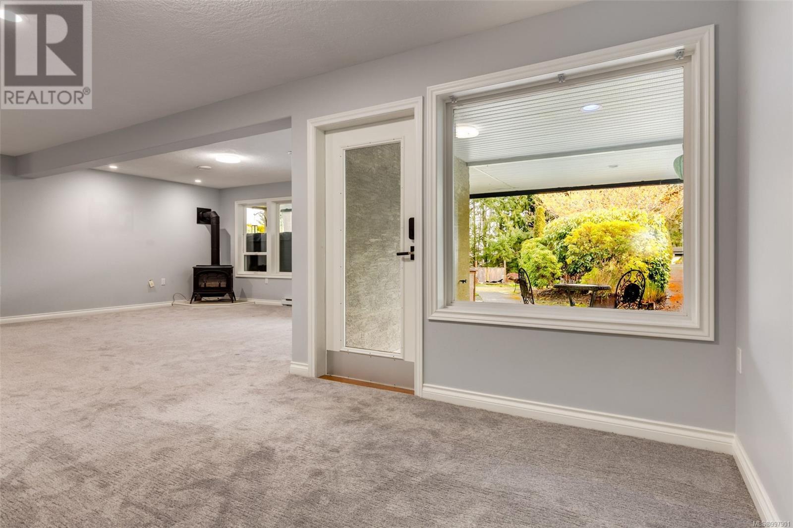 2453 Liggett Rd, Mill Bay