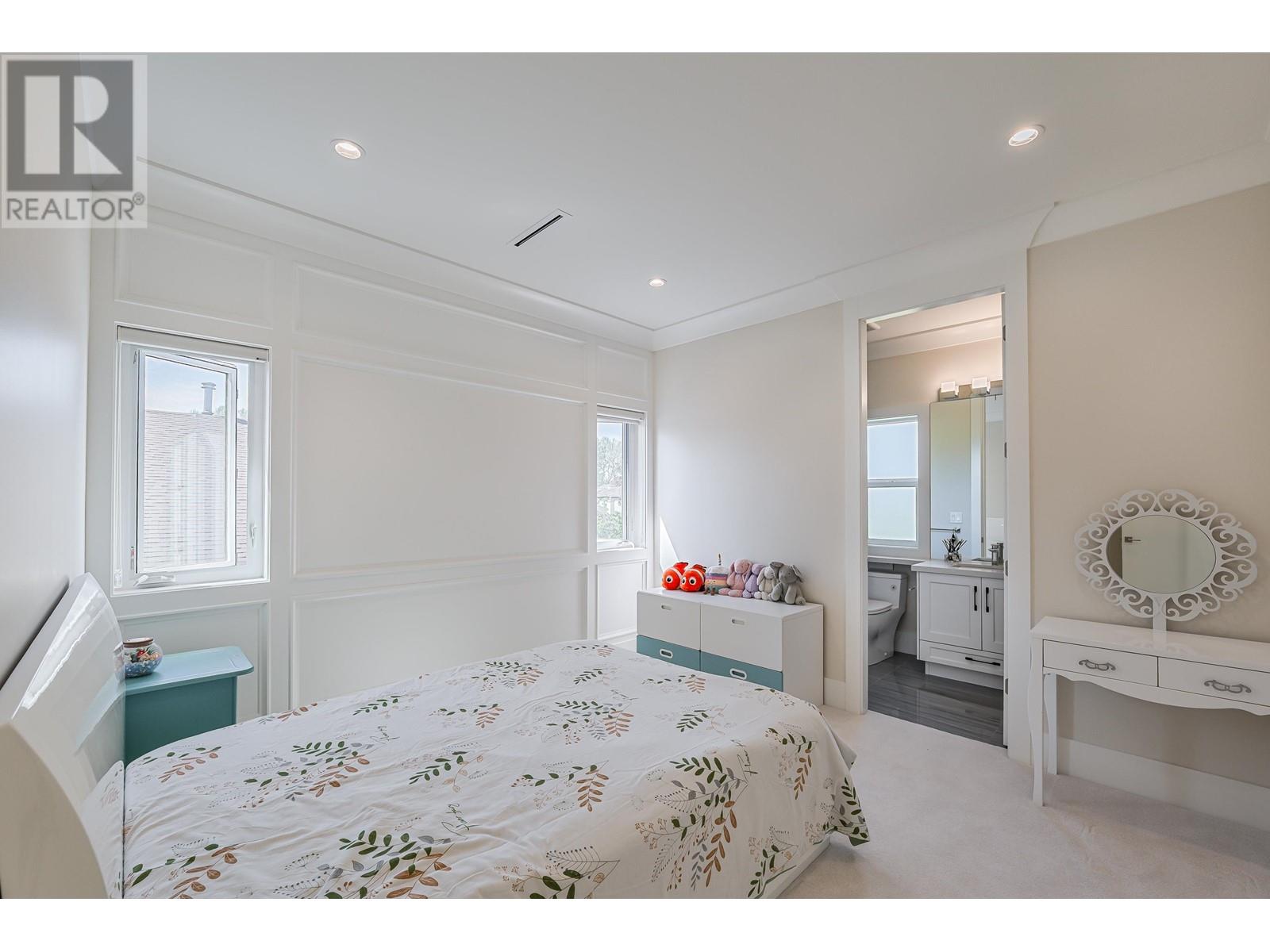Photo 32 of 8511 Sierpina Drive, Richmond BC