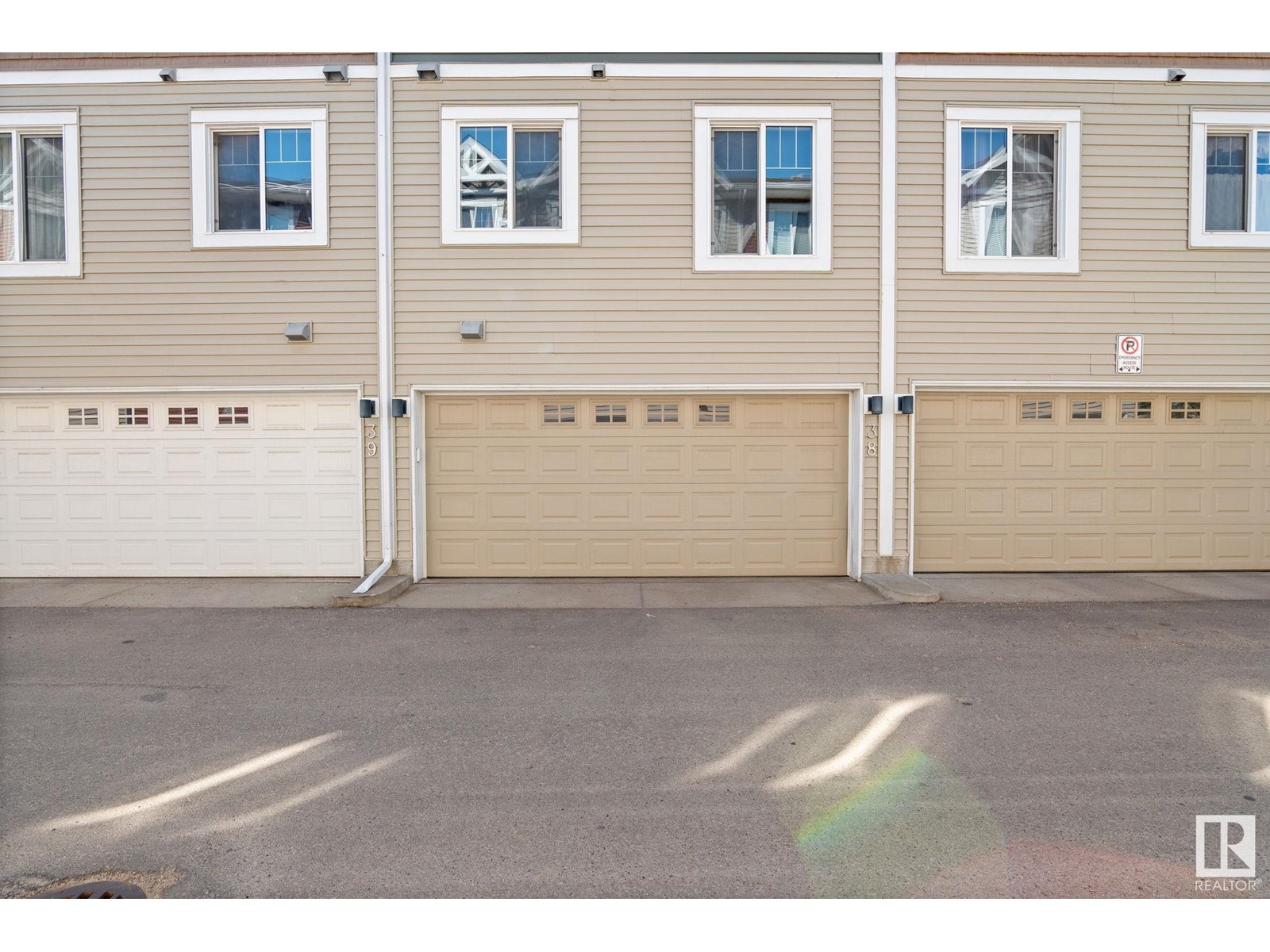 #38 415 CLAREVIEW RD NW, Edmonton