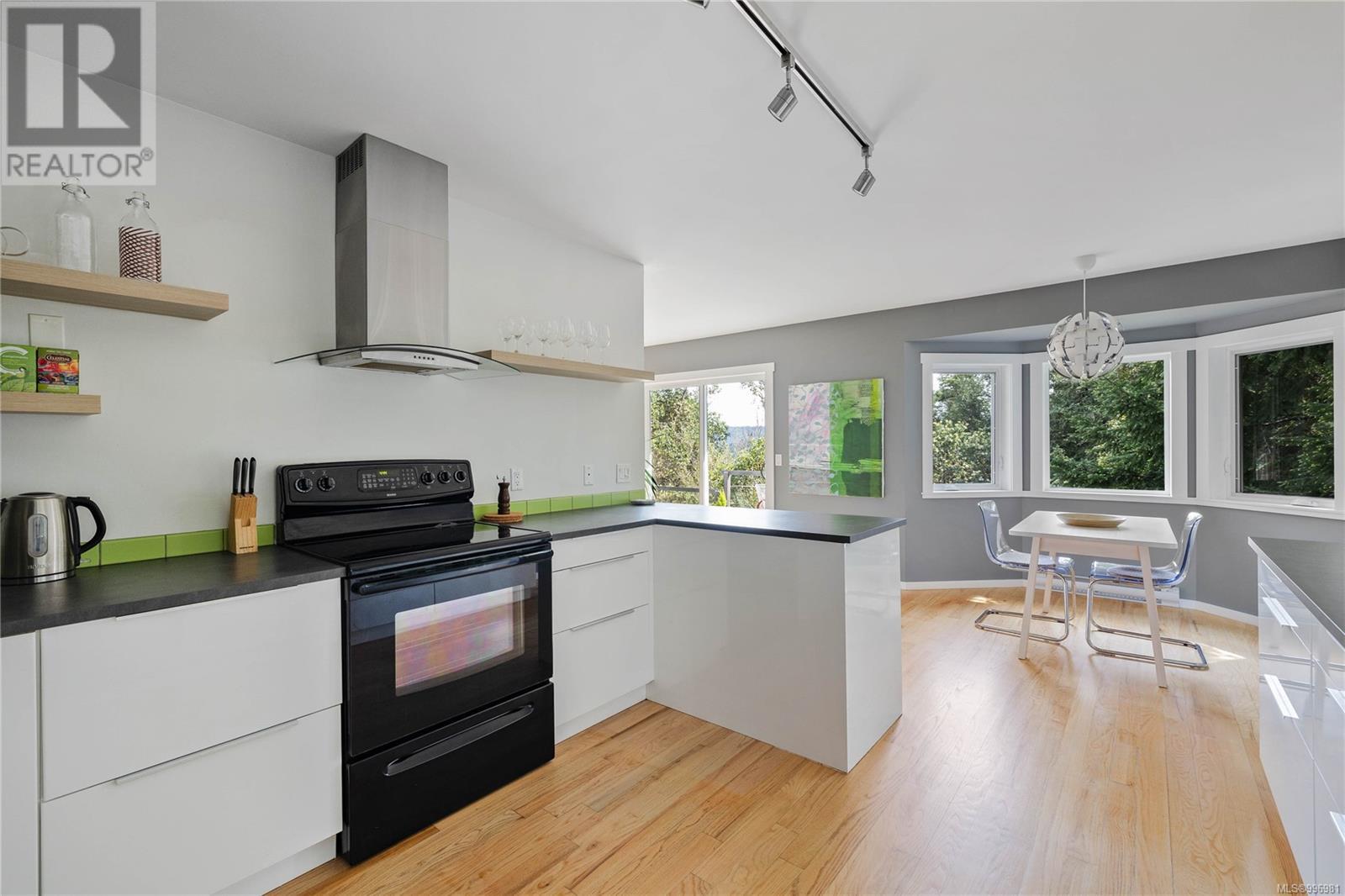  260 Old Divide Road, Salt Spring