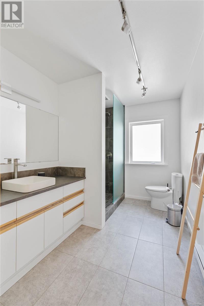  260 Old Divide Road, Salt Spring