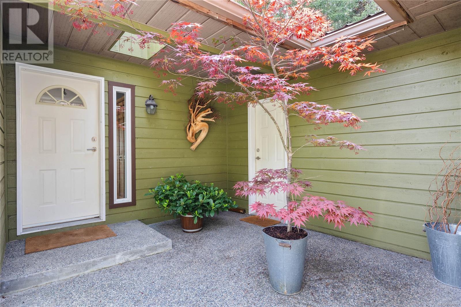  260 Old Divide Road, Salt Spring