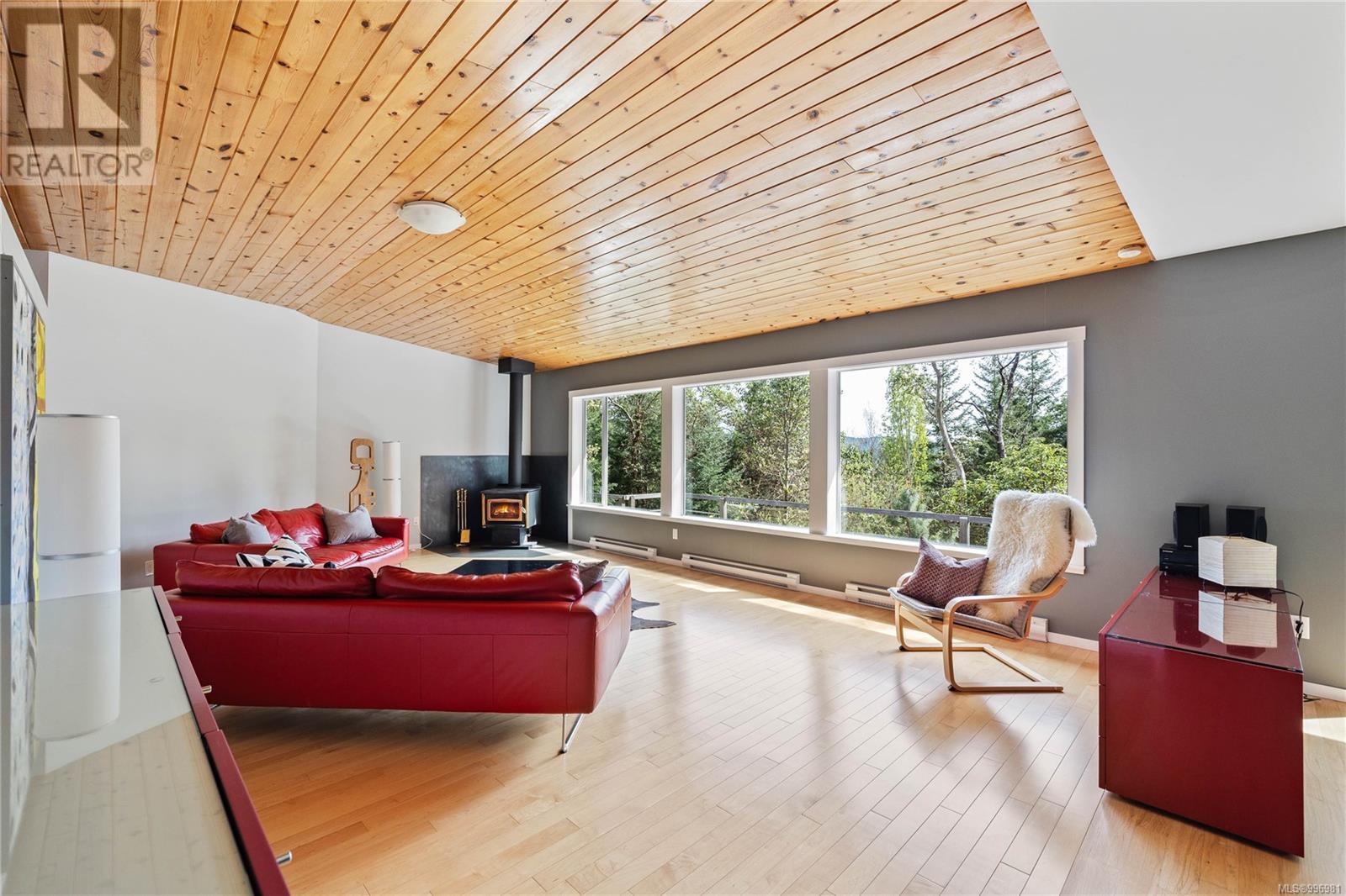 260 Old Divide Rd, Salt Spring