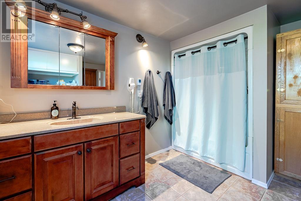 2465 3A Highway, Nelson