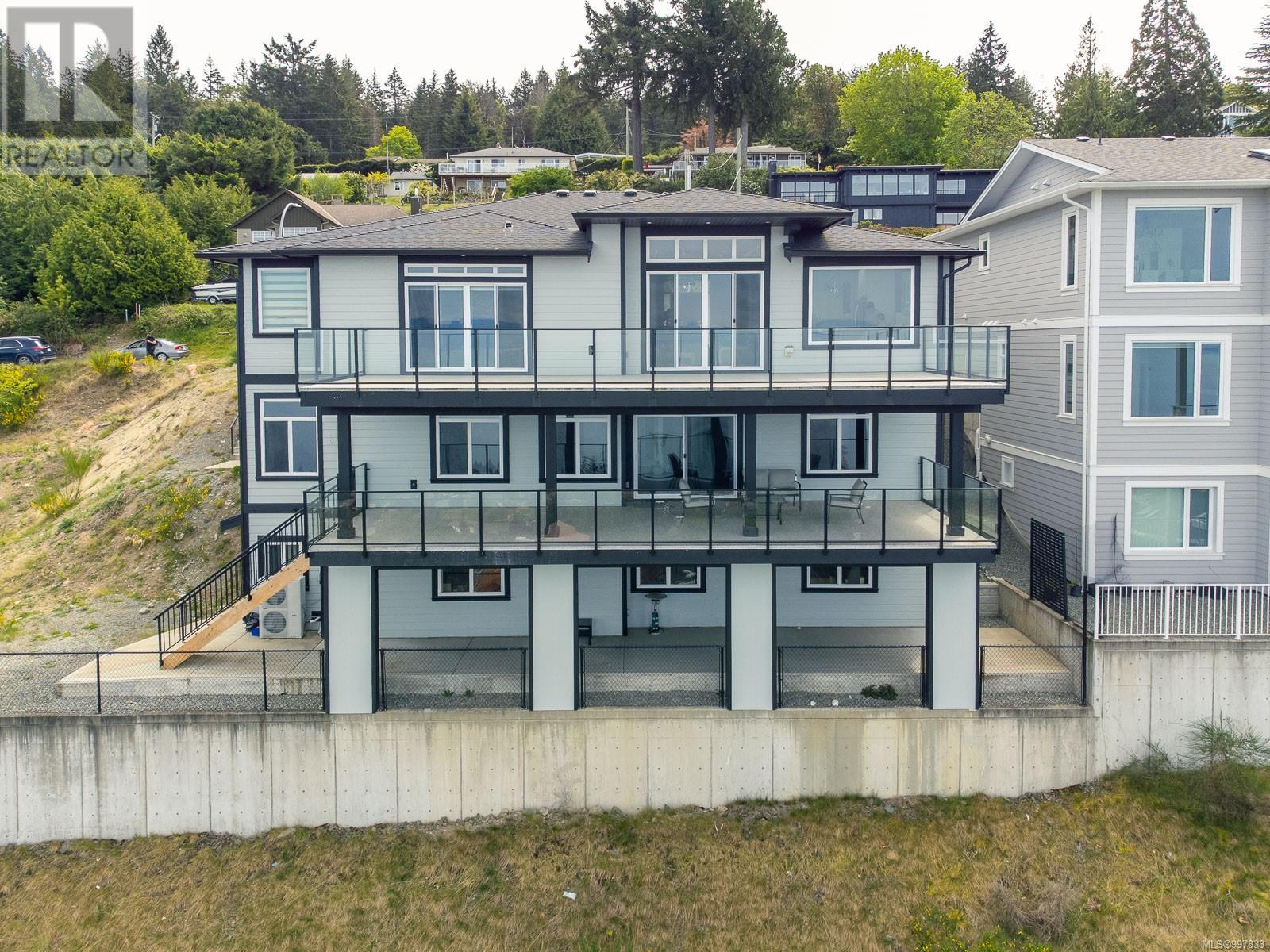 5326 Dewar Rd, Nanaimo