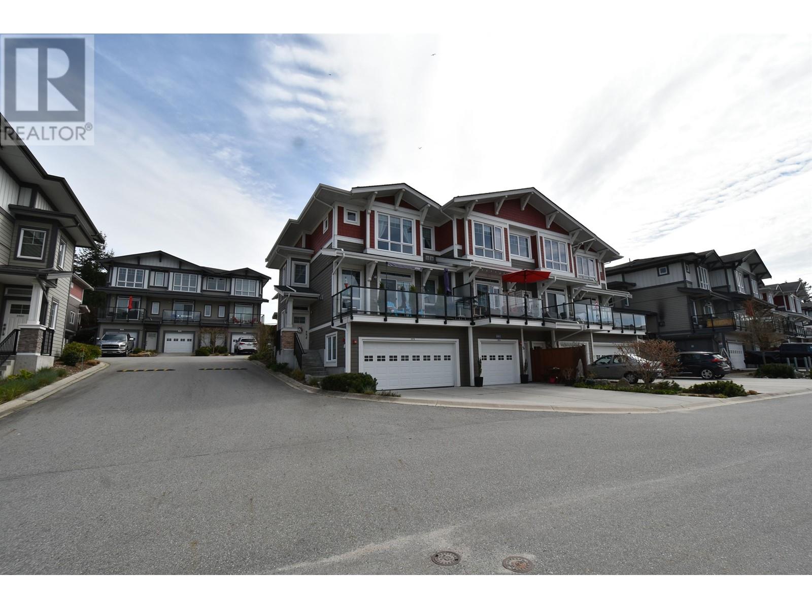 5978 BEACHGATE LANE, Sechelt