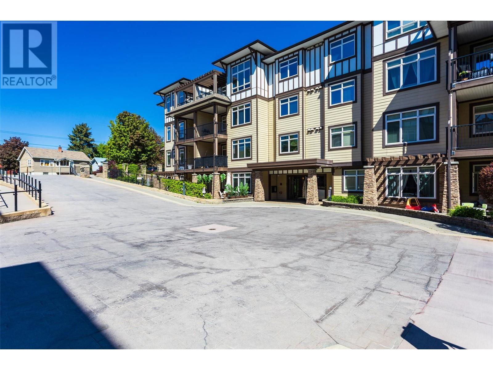 1403 3833 Brown Road, West Kelowna