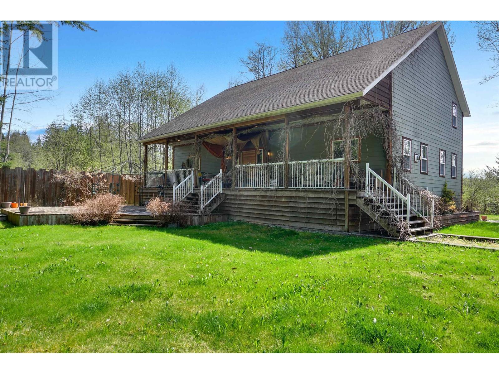 4534 DUTCH VALLEY Road, Terrace