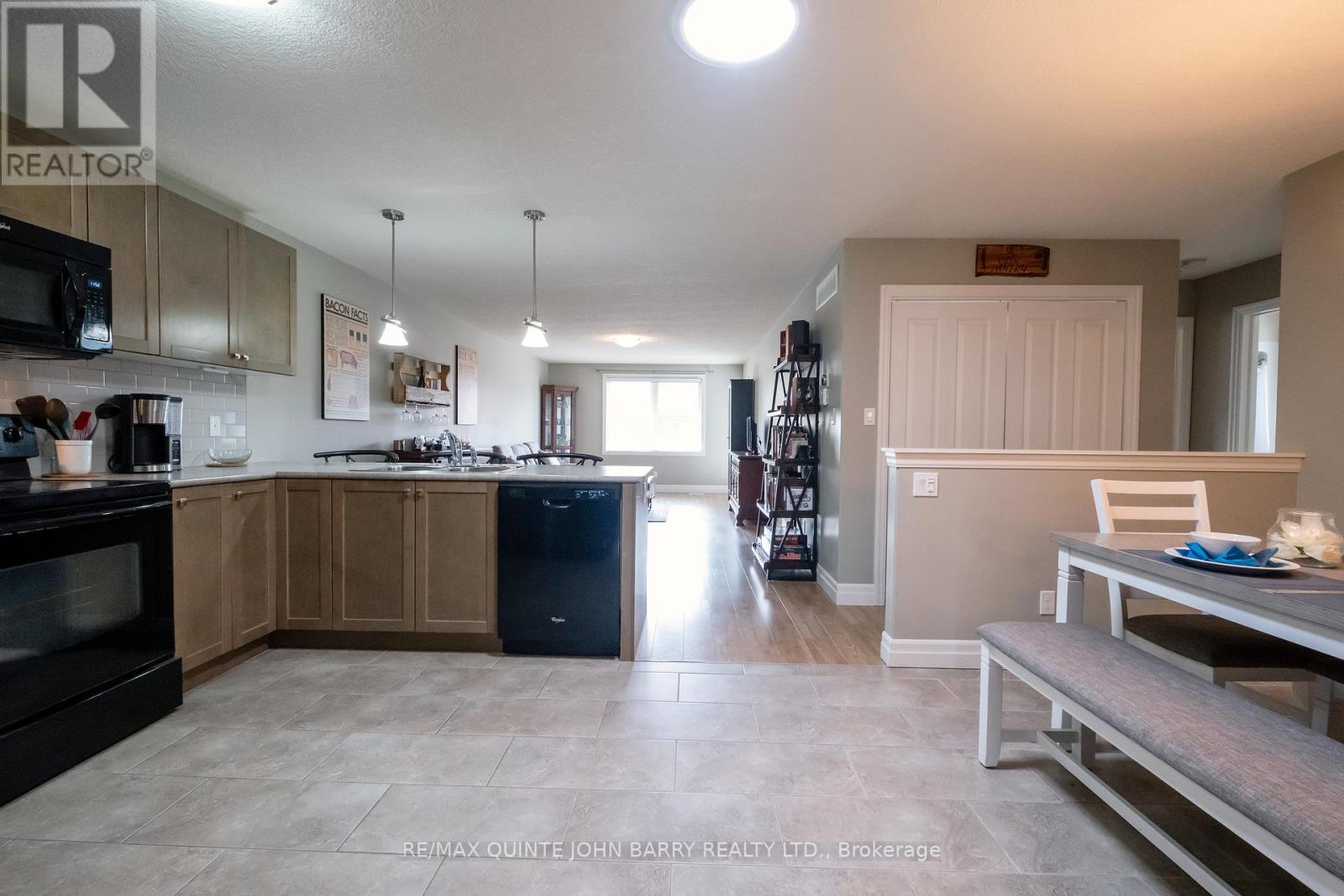 Photo 12 of 79 Cortland Crescent, Quinte West ON