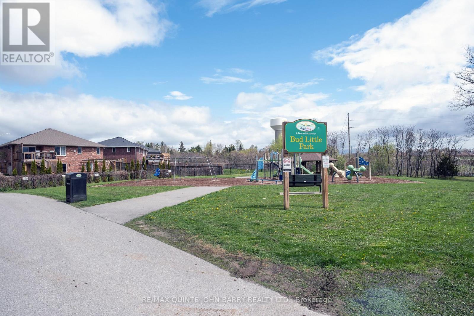 Photo 39 of 79 Cortland Crescent, Quinte West ON