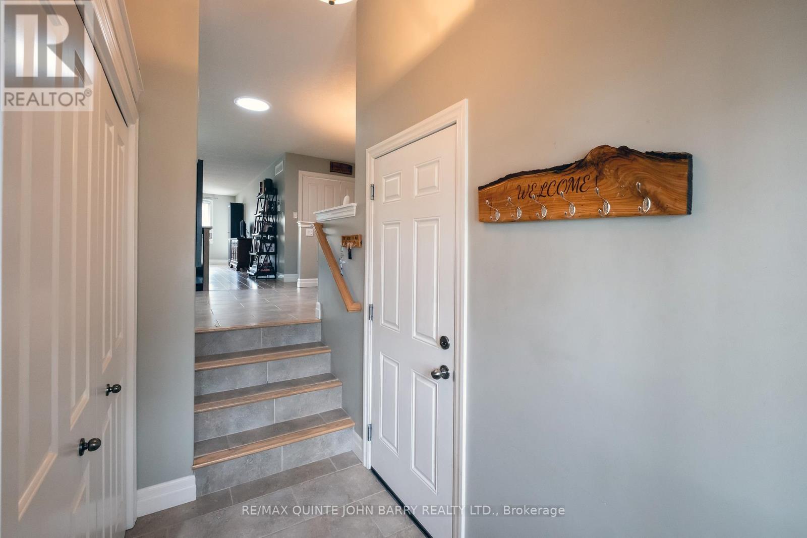 Photo 8 of 79 Cortland Crescent, Quinte West ON
