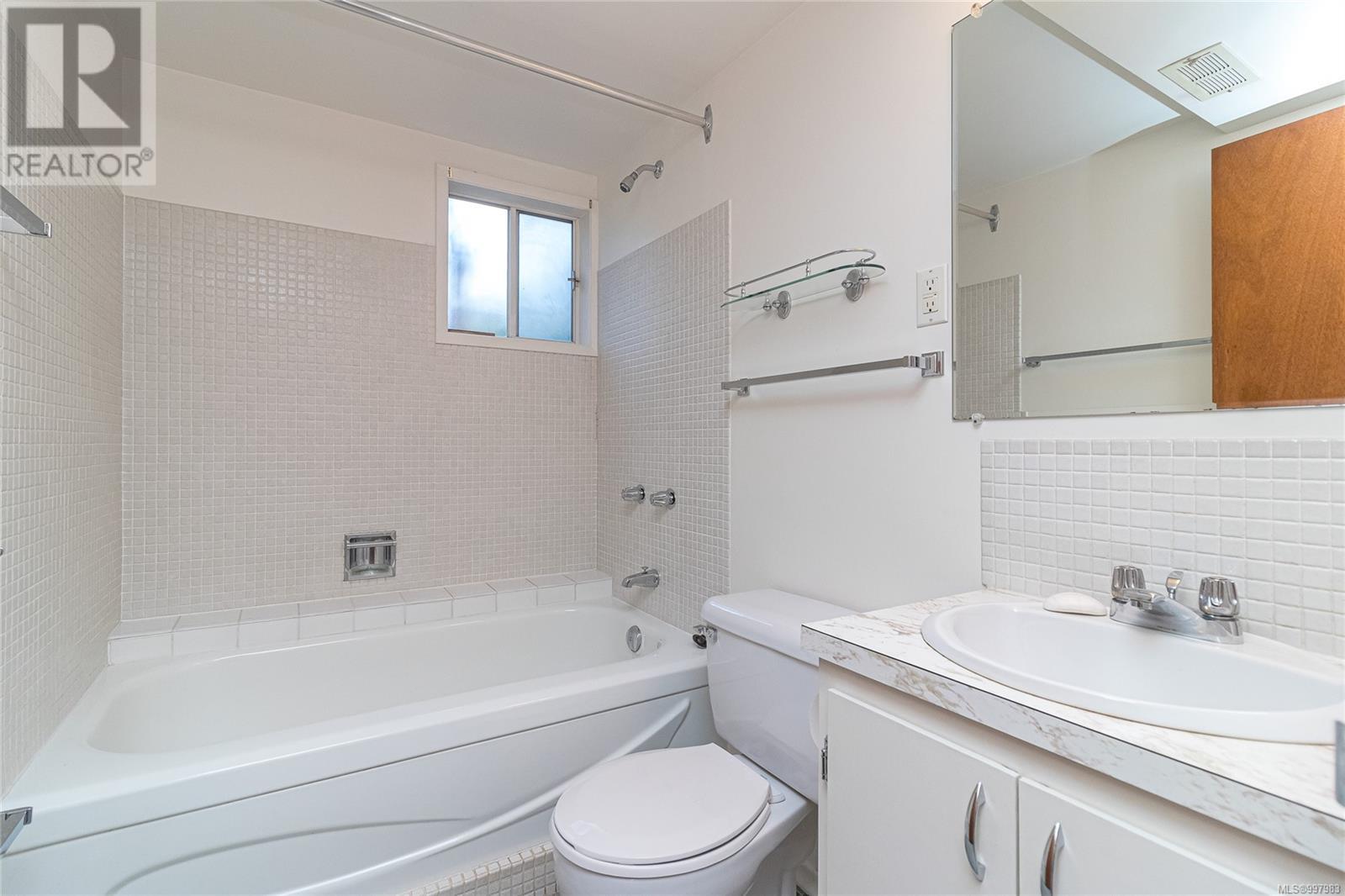 1601 Mileva Lane, Saanich