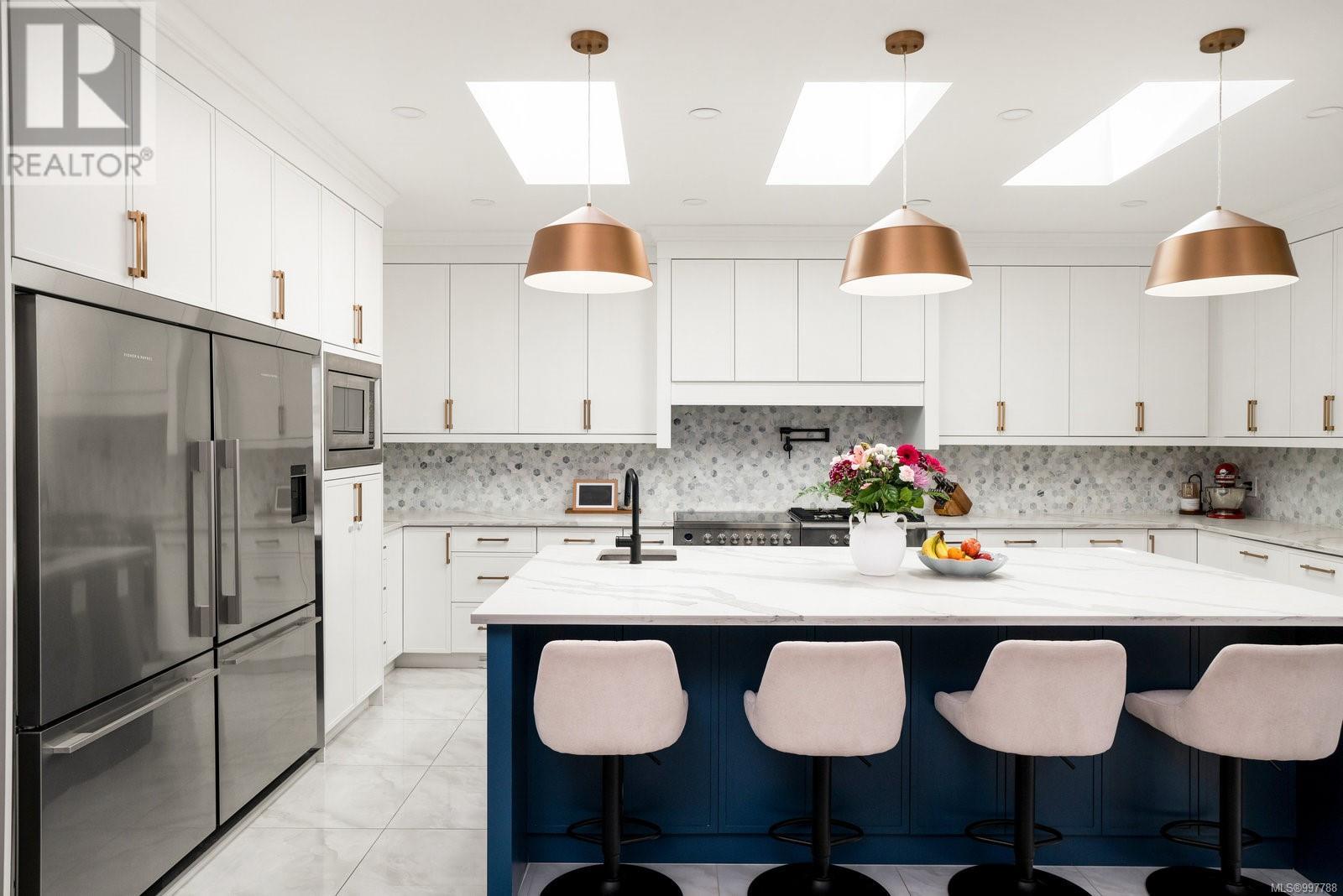 Photo 7 of 1808 Feltham Rd, Saanich BC