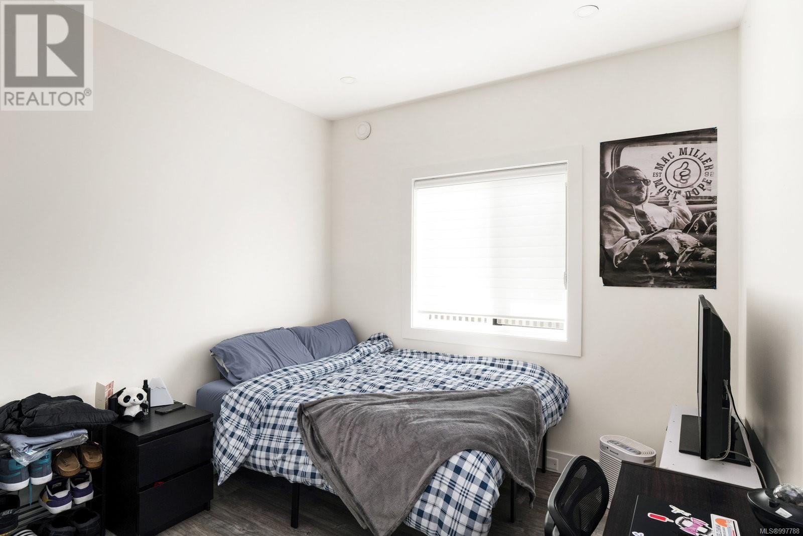Photo 27 of 1808 Feltham Rd, Saanich BC