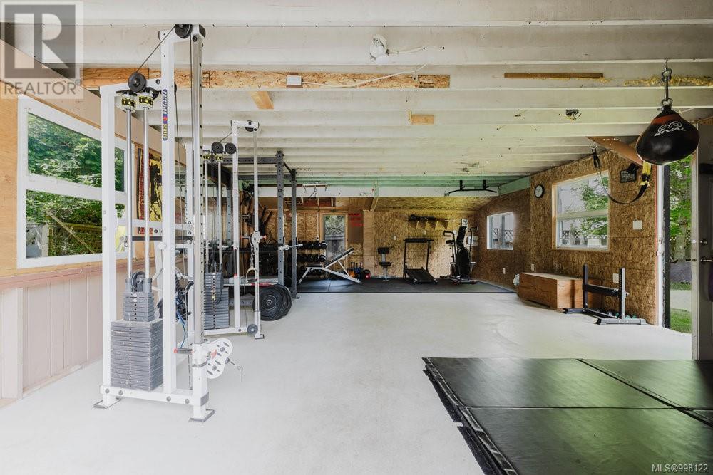 3810 Gordon Head Rd, Saanich