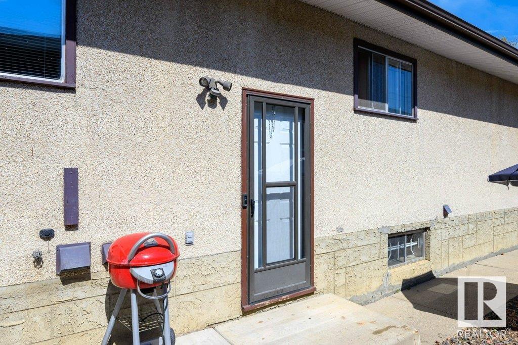 12909 70 ST NW, Edmonton