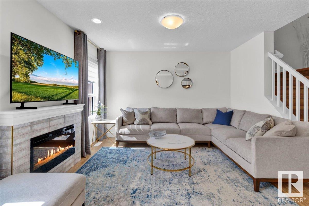 6499 KING WD SW, Edmonton