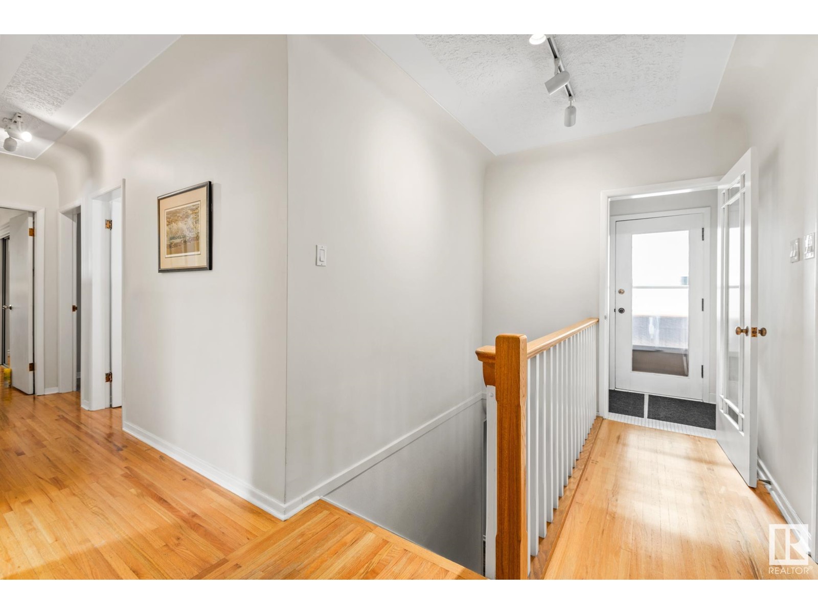 14008 101 AV NW NW, Edmonton