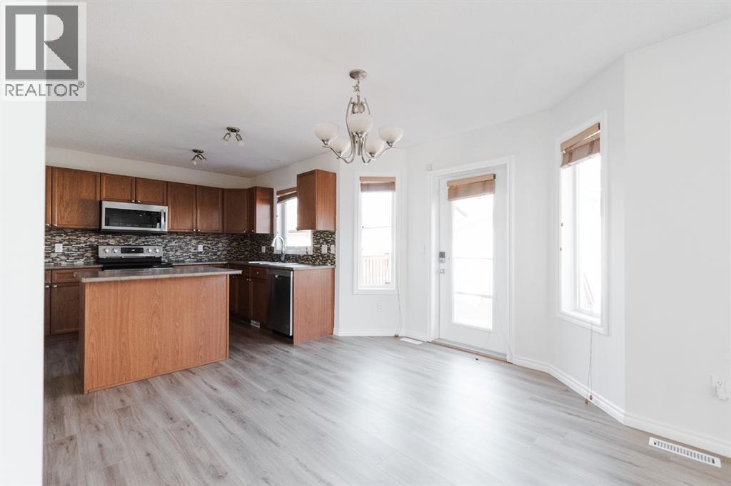 140 Warbler Avenue, Fort McMurray