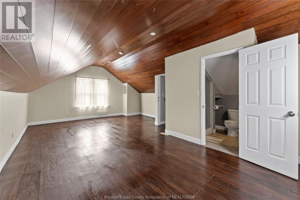 Photo 20 of 1115 Highland Avenue, Windsor ON